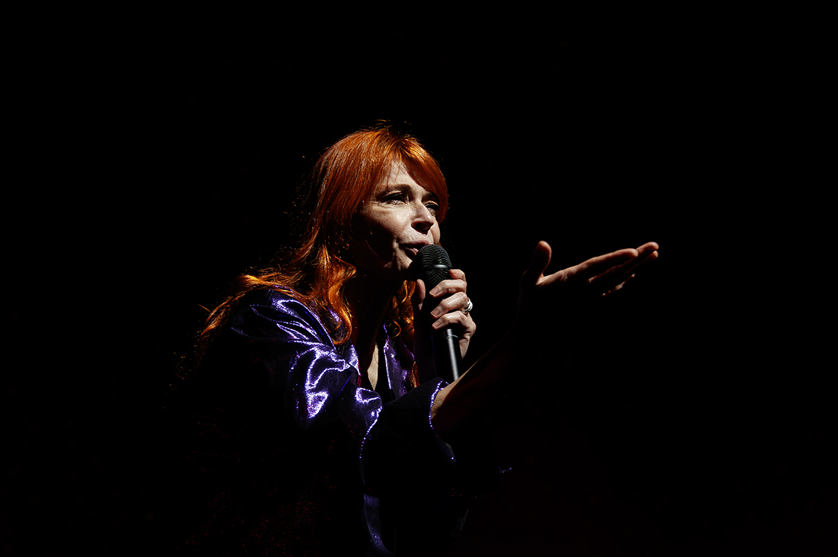 Axelle Red- A Very Special Christmas @ Het Depot, picture 24, photographed by Jurgen Van De Maele - FrontView Magazine