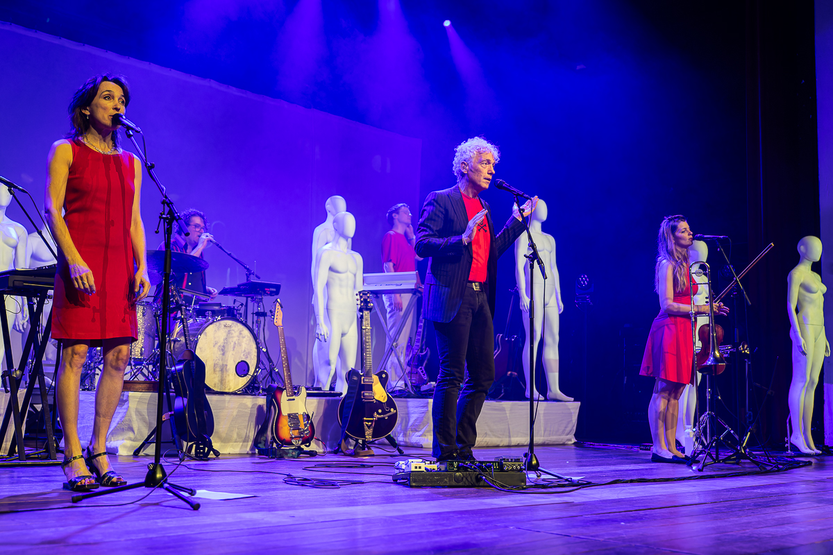Spinvis @ De Roma, picture 1, photographed by David Johnson - FrontView Magazine