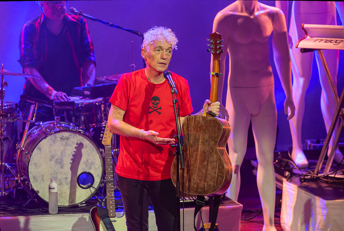 Spinvis @ De Roma, picture 21, photographed by David Johnson - FrontView Magazine