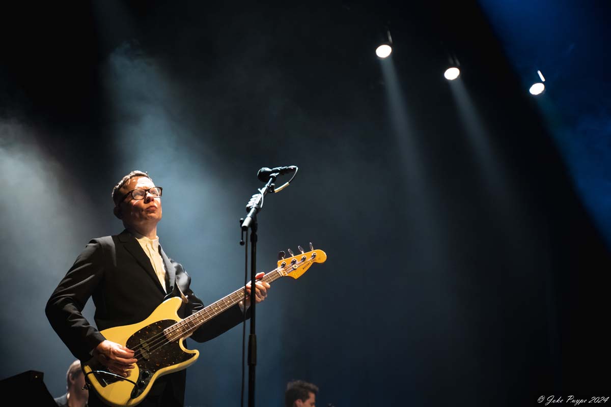 Hooverphonic: 20th Anniversary Tour @ De Warande, picture 2, photographed by FrontView Magazine