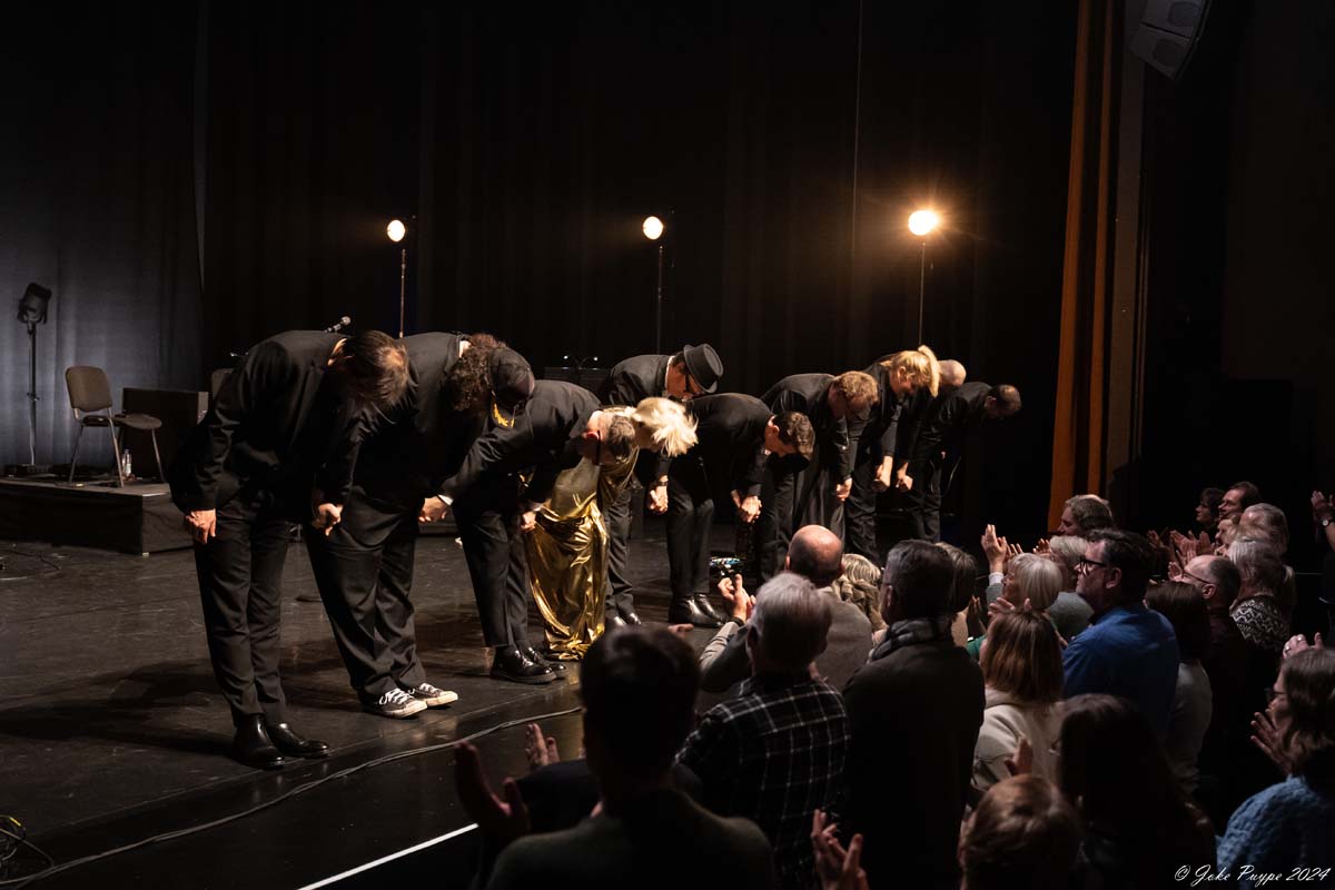Hooverphonic: 20th Anniversary Tour @ De Warande, picture 20, photographed by FrontView Magazine