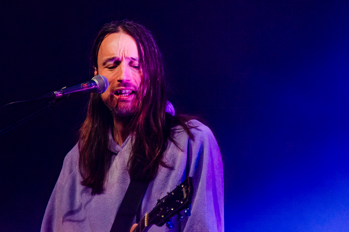 Admiral Freebee @ Ancienne Belgique, picture 11, photographed by Luc Klinckaert - FrontView Magazine