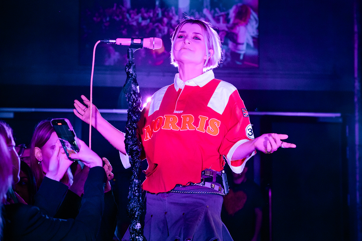 Cornelia Jakobs @ De Roma, picture 5, photographed by dirk janssens - FrontView Magazine