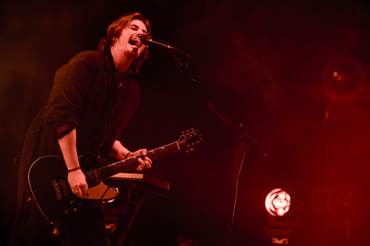 Nothing But Thieves @ Lotto Arena, picture 4, photographed by Dorien Goetschalckx - FrontView Magazine