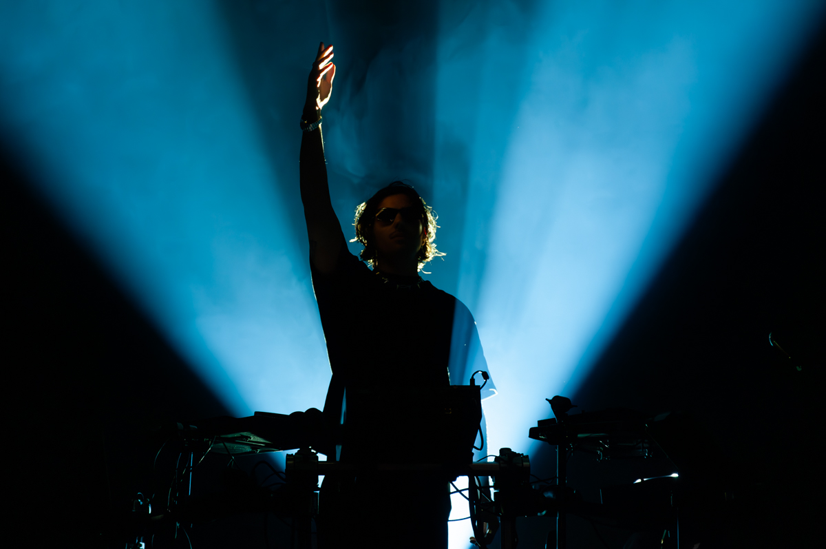 Apashe @ Ancienne Belgique, picture 1, photographed by Jurgen Van De Maele - FrontView Magazine