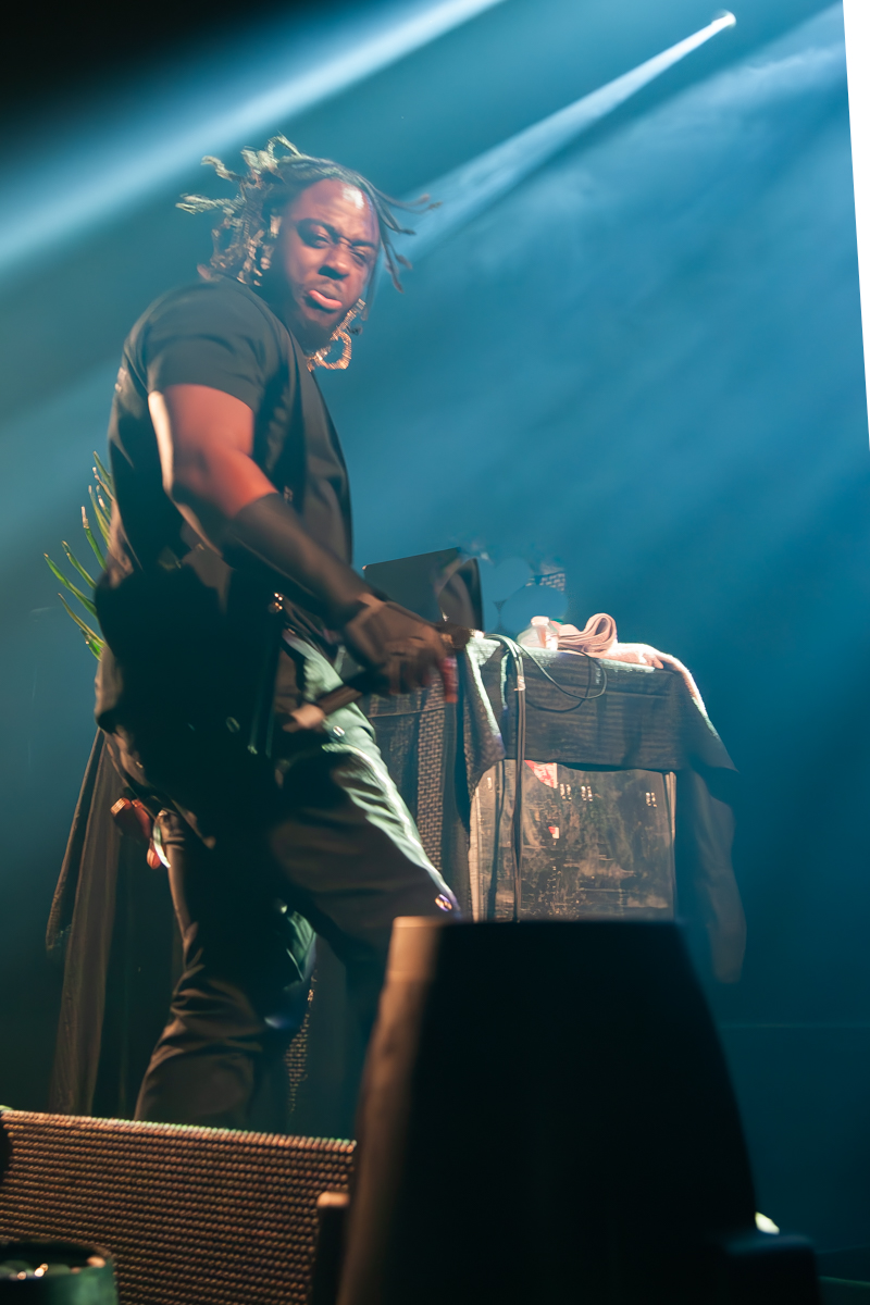 Wasiu @ Ancienne Belgique, picture 4, photographed by Jurgen Van De Maele - FrontView Magazine