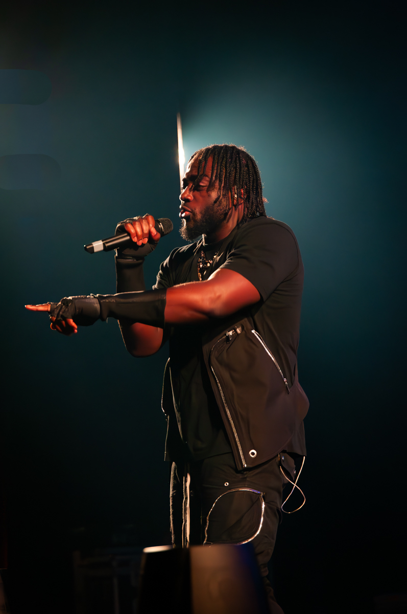 Wasiu @ Ancienne Belgique, picture 5, photographed by Jurgen Van De Maele - FrontView Magazine