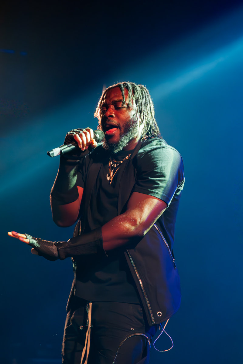 Wasiu @ Ancienne Belgique, picture 6, photographed by Jurgen Van De Maele - FrontView Magazine