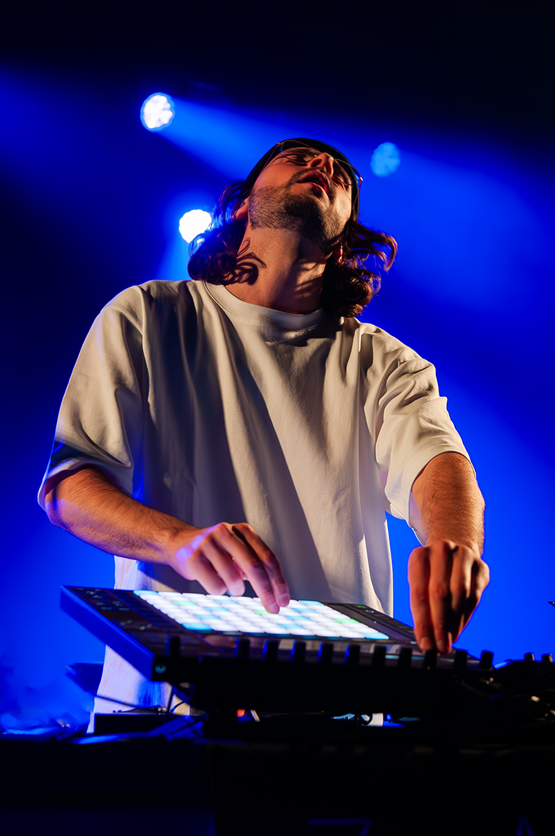 Zayka @ Ancienne Belgique, picture 1, photographed by Jurgen Van De Maele - FrontView Magazine