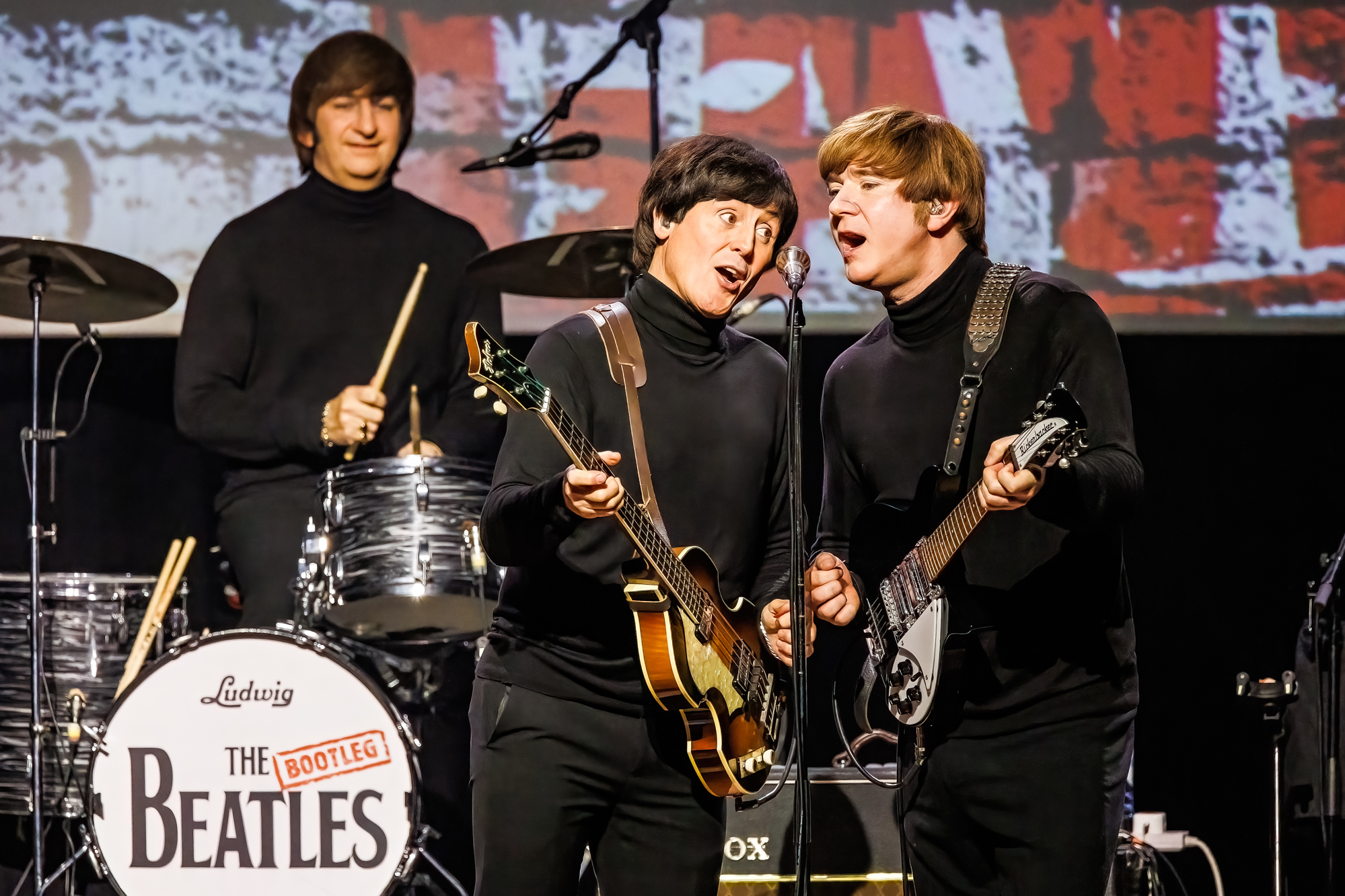 The Bootleg Beatles @ De Roma, picture 8, photographed by Paul Jongeneelen - FrontView Magazine