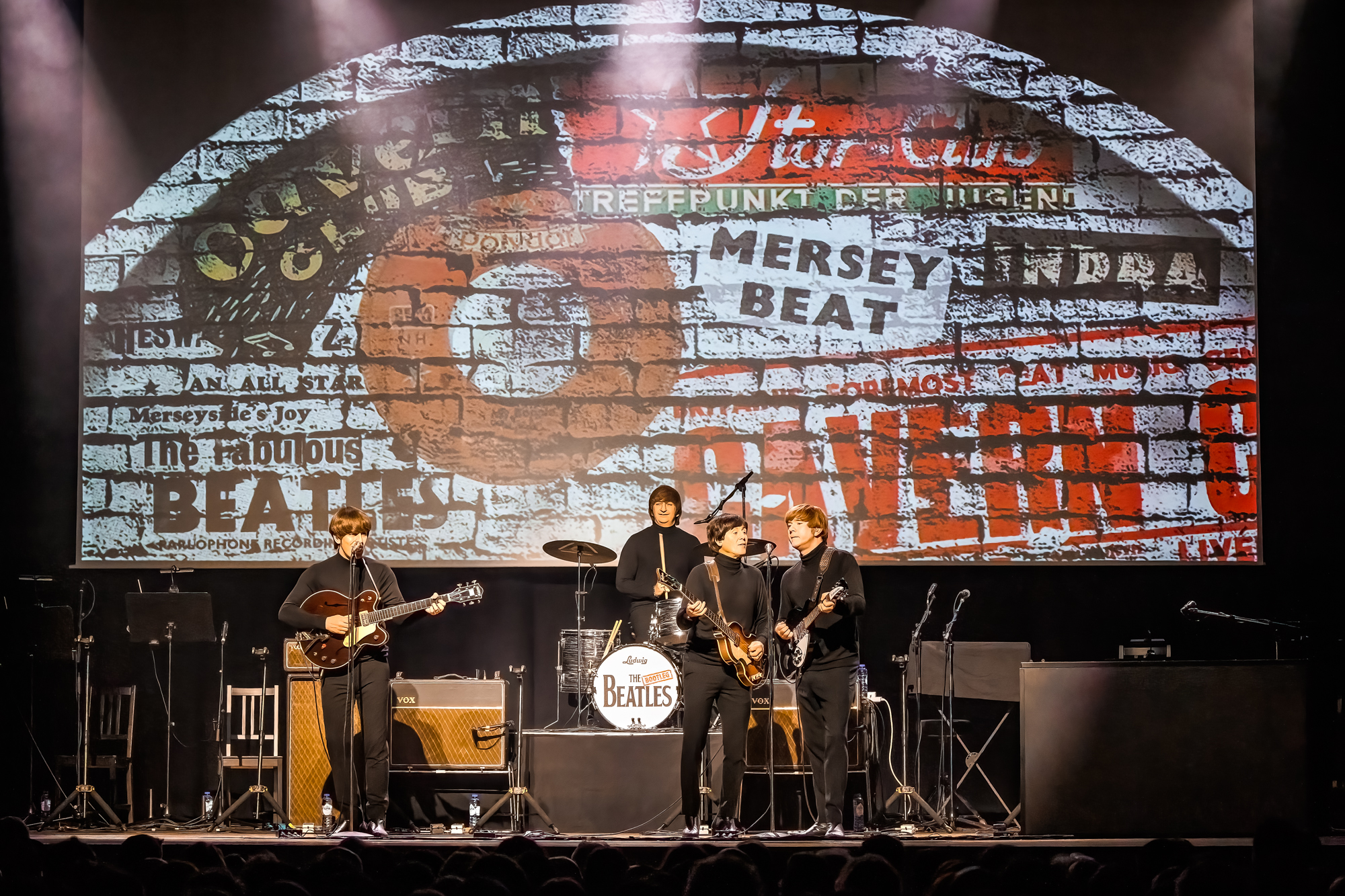 The Bootleg Beatles @ De Roma, picture 10, photographed by Paul Jongeneelen - FrontView Magazine