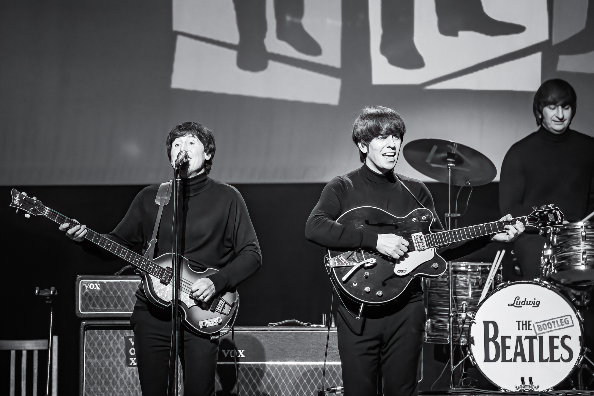 The Bootleg Beatles @ De Roma, picture 13, photographed by Paul Jongeneelen - FrontView Magazine