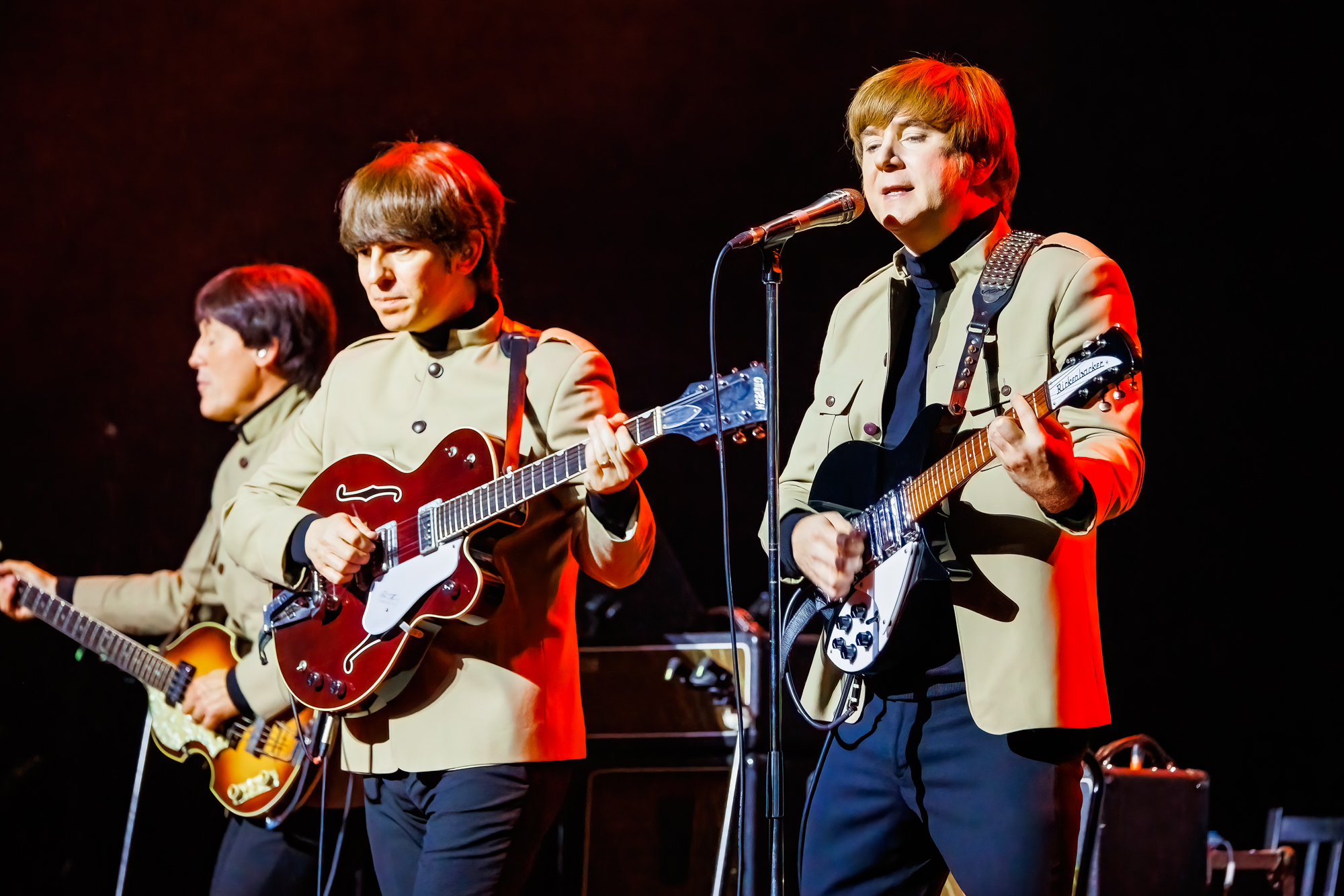 The Bootleg Beatles @ De Roma, picture 21, photographed by Paul Jongeneelen - FrontView Magazine