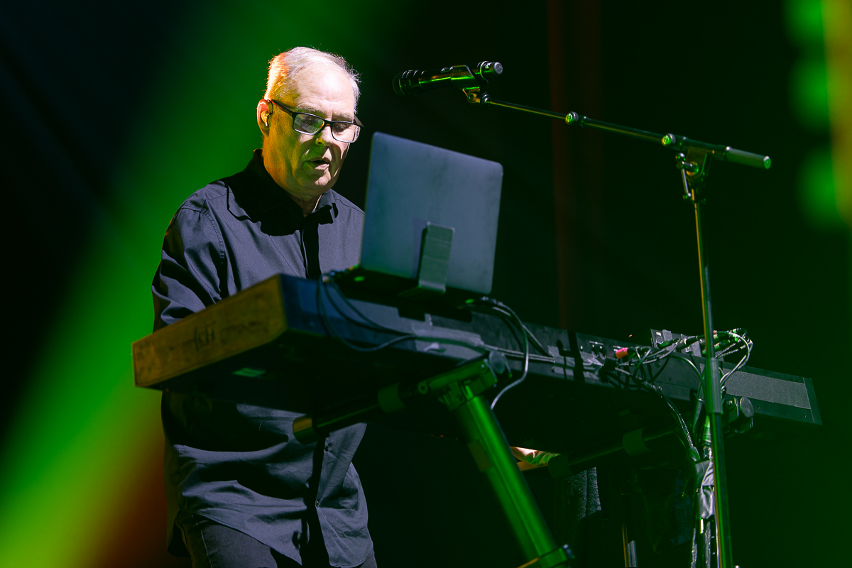 OMD @ Koninklijk Circus, picture 2, photographed by David Johnson - FrontView Magazine