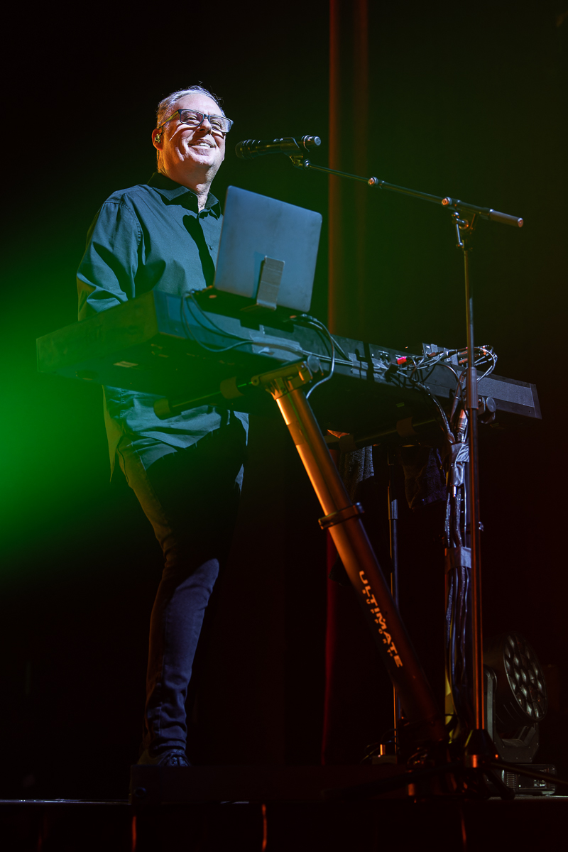 OMD @ Koninklijk Circus, picture 3, photographed by David Johnson - FrontView Magazine