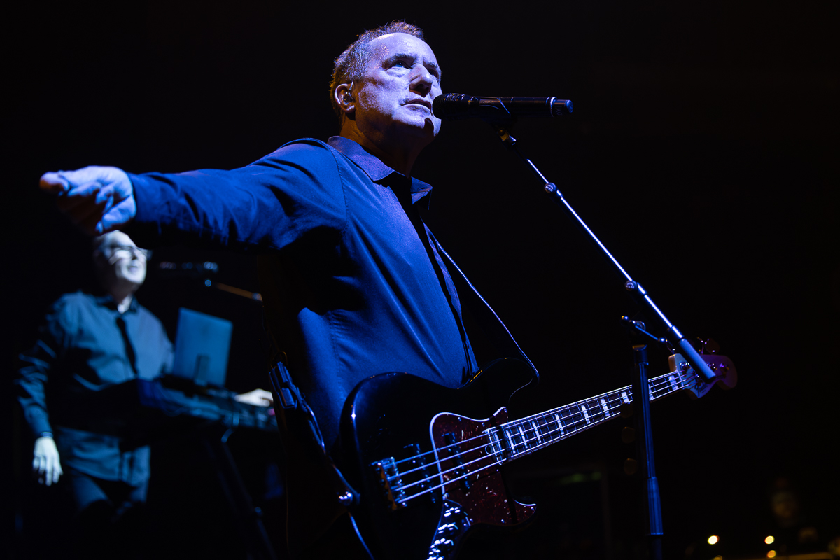 OMD @ Koninklijk Circus, picture 6, photographed by David Johnson - FrontView Magazine
