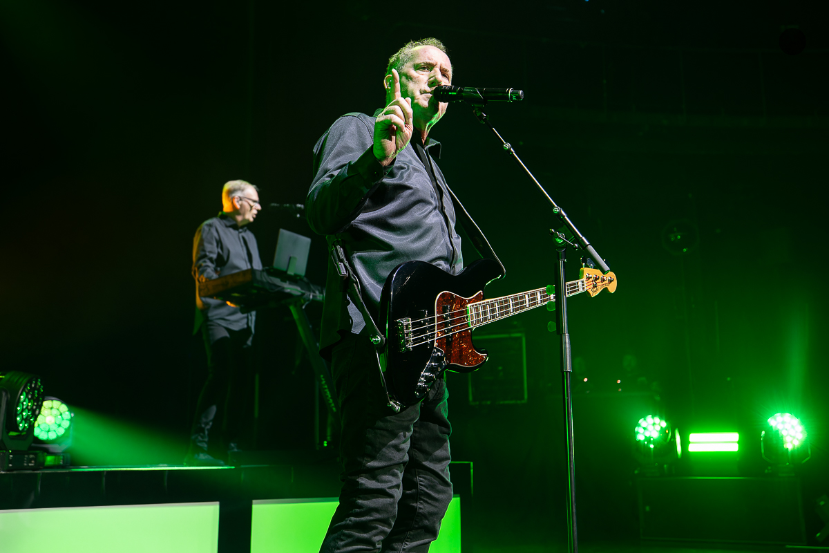 OMD @ Koninklijk Circus, picture 9, photographed by David Johnson - FrontView Magazine