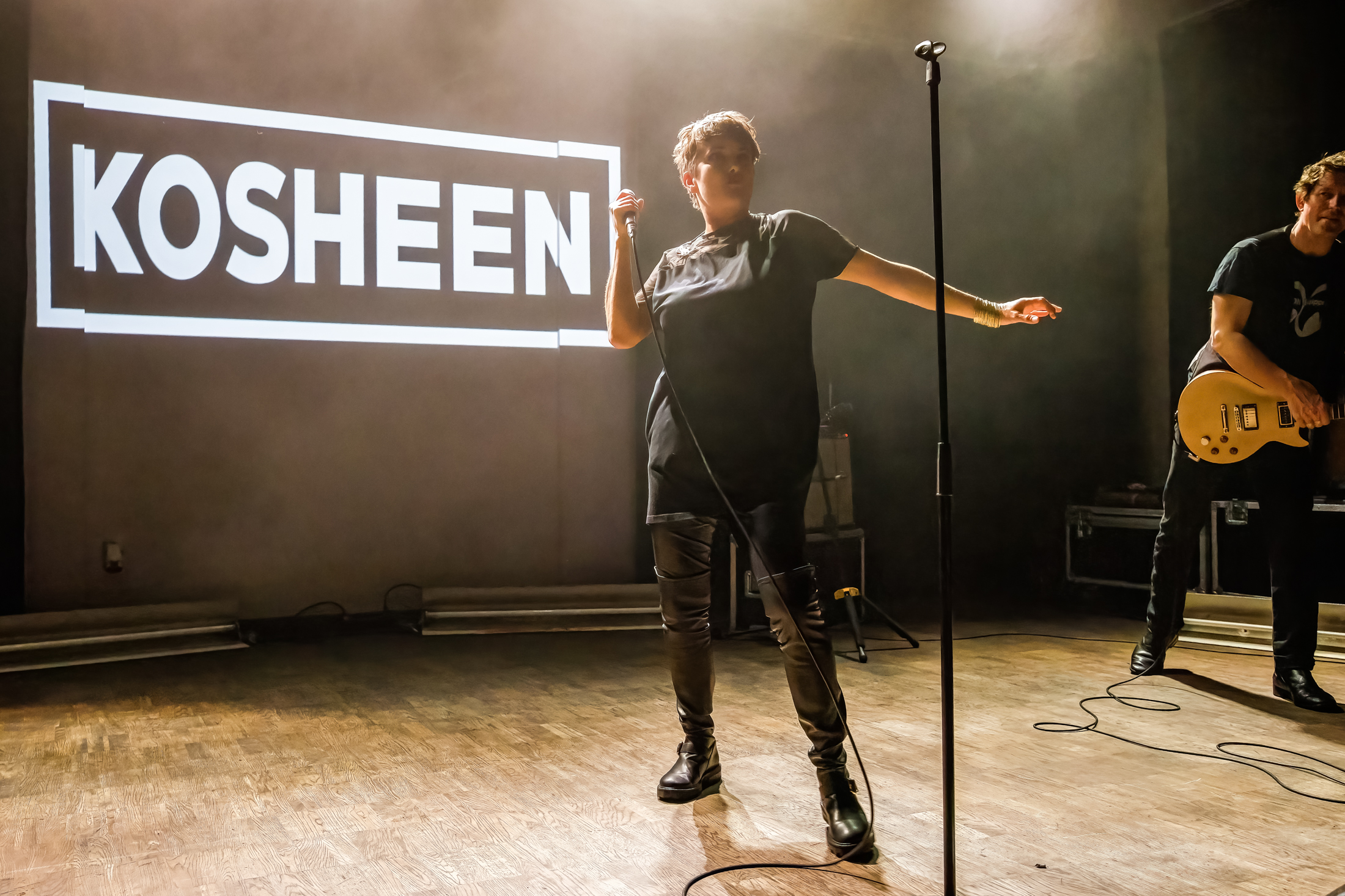 Kosheen, 25 years Live @ De Casino, picture 15, photographed by Paul Jongeneelen - FrontView Magazine