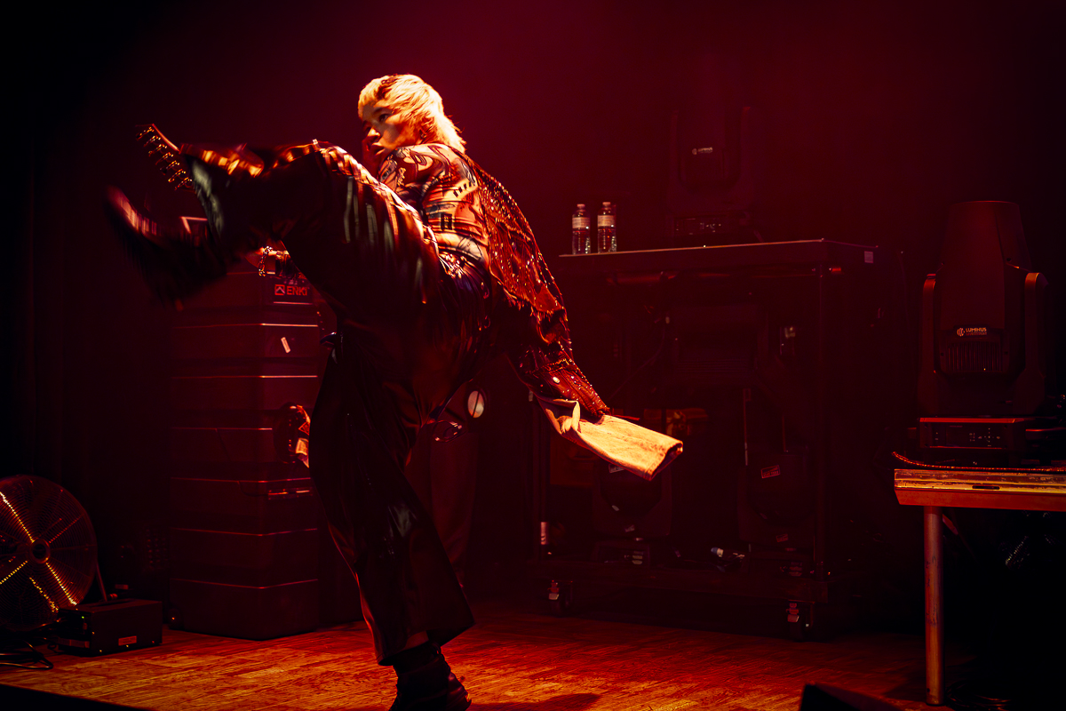 Paledusk @ De Casino, picture 10, photographed by Peter Smet - FrontView Magazine