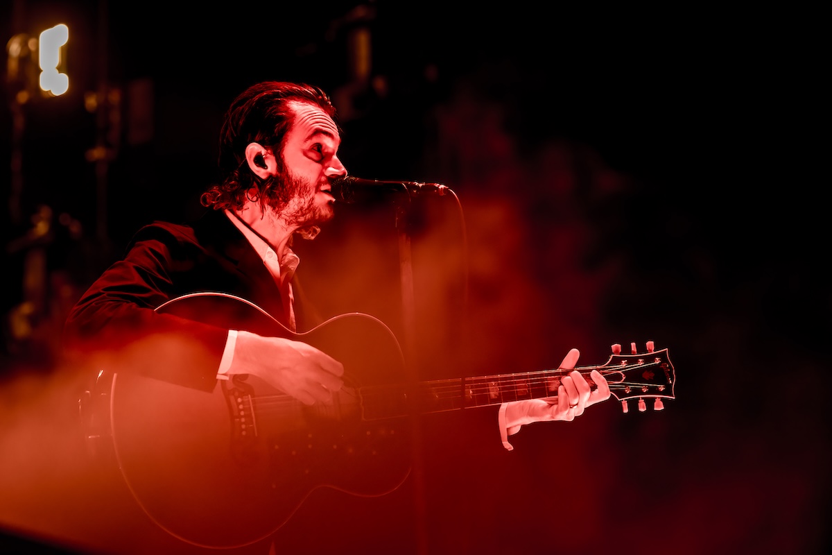 Editors @ Sportpaleis, picture 2, photographed by Dorien Goetschalckx - FrontView Magazine