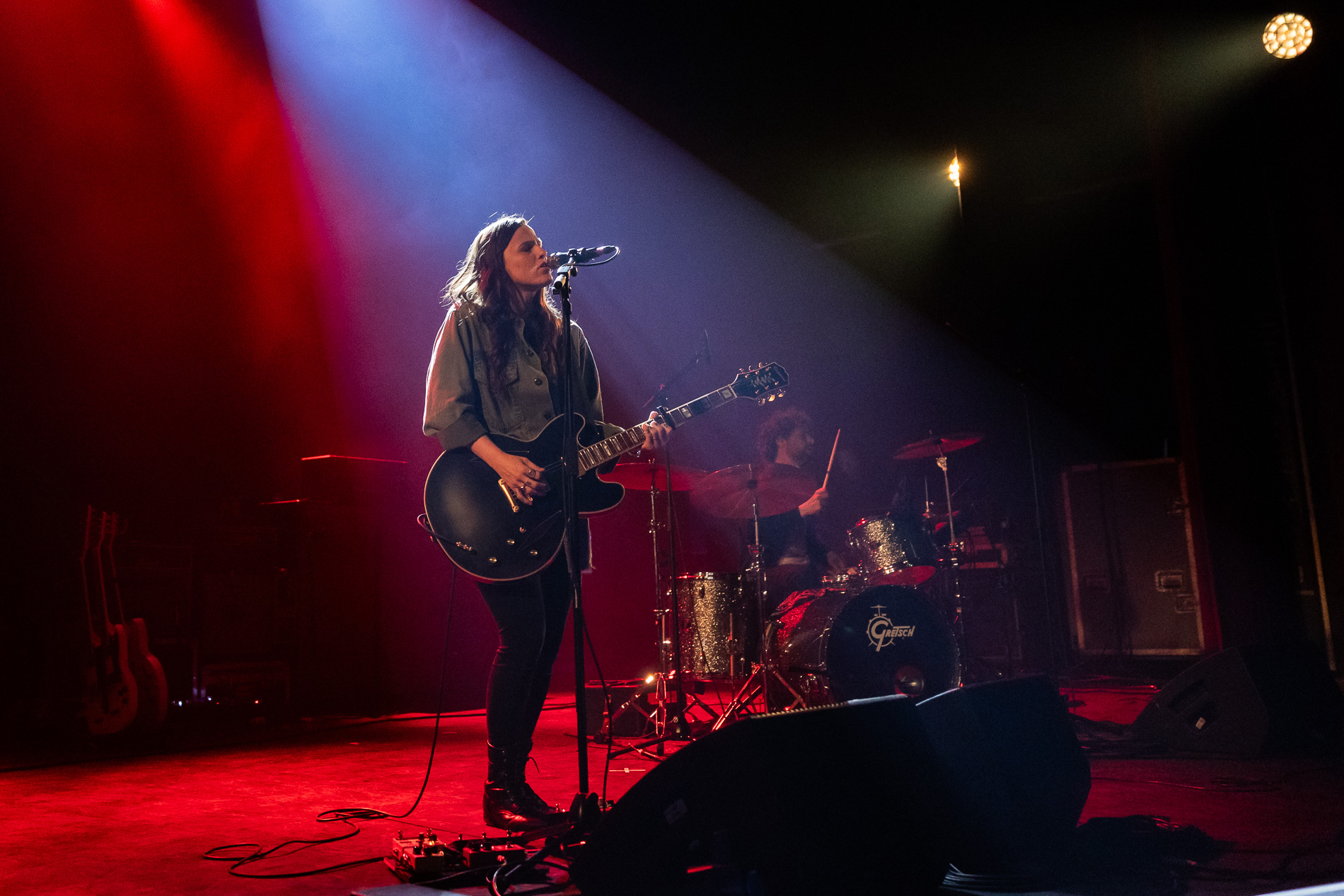 Emily Wolfe @ Ancienne Belgique, picture 5, photographed by Jürgen Bruynooghe - FrontView Magazine