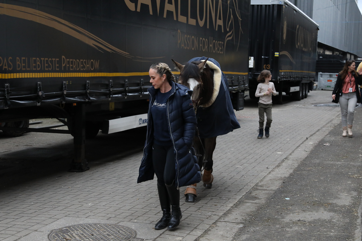 Cavalluna "Land Of A Thousand Dreams" stables tour @ Sportpaleis, foto 19, foto's door dirk janssens - FrontView Magazine