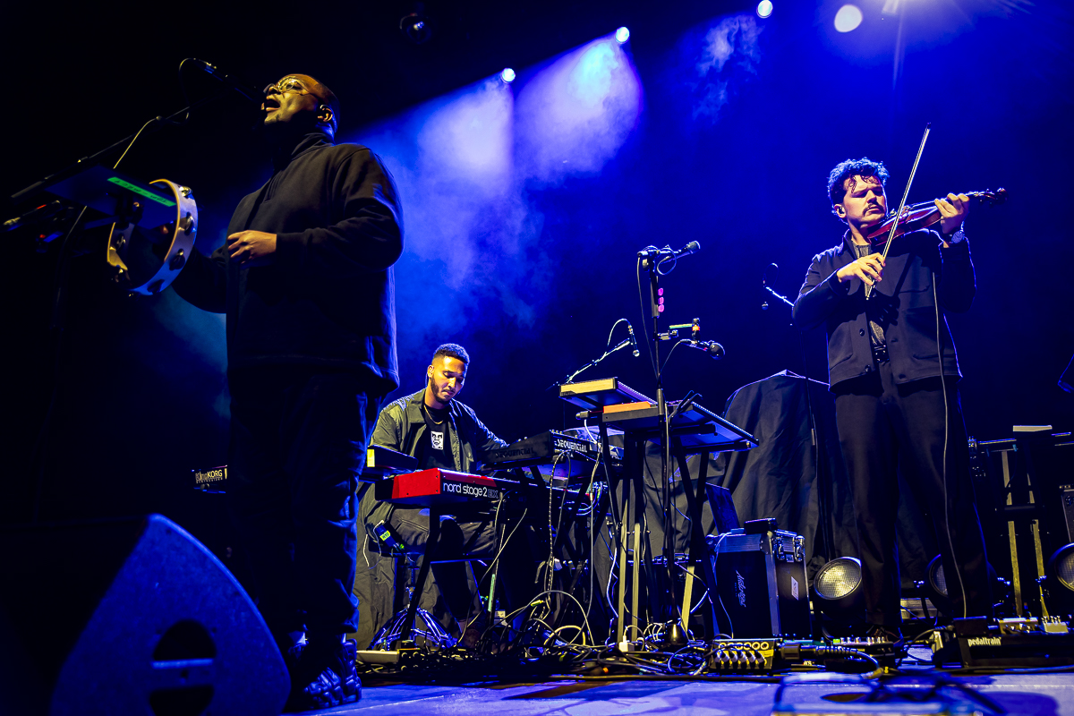 MRCY @ Vorst Nationaal, picture 3, photographed by Peter Smet - FrontView Magazine