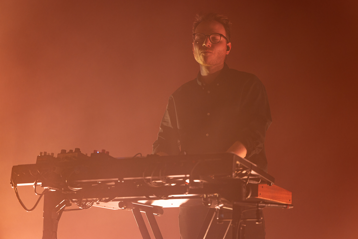 Whispering Sons @ De Roma, picture 10, photographed by David Johnson - FrontView Magazine
