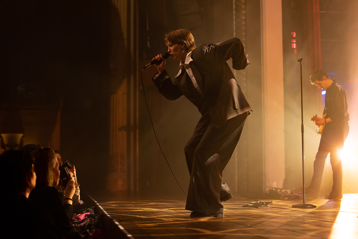 Whispering Sons @ De Roma, picture 12, photographed by David Johnson - FrontView Magazine