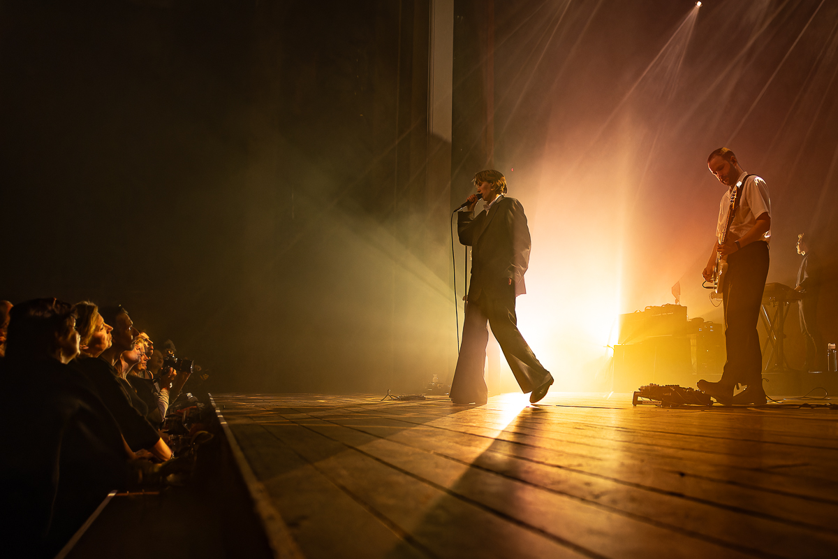 Whispering Sons @ De Roma, picture 15, photographed by David Johnson - FrontView Magazine