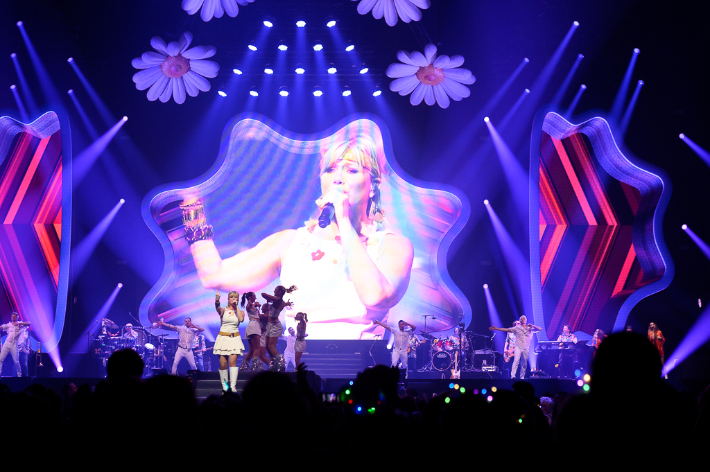 Schlagerfestival 2024 @ Trixxo Theater, picture 74, photographed by Gert Daemen - FrontView Magazine
