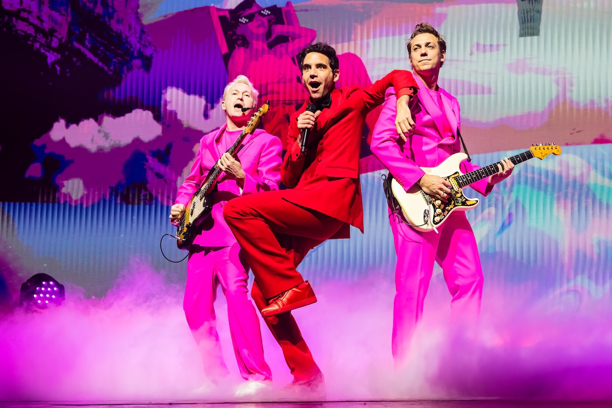 Mika @ Vorst Nationaal, picture 11, photographed by Dorien Goetschalckx - FrontView Magazine