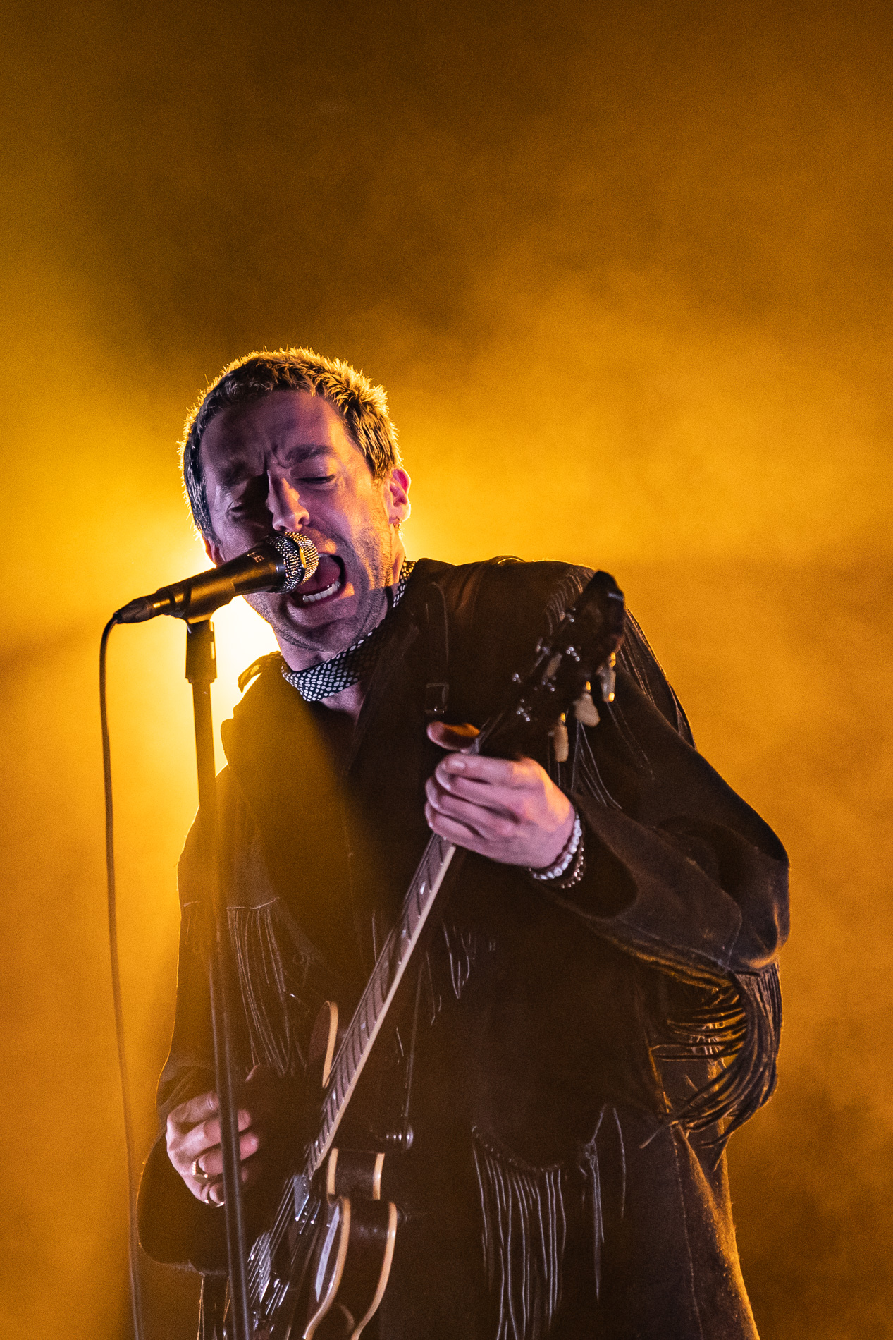 Miles Kane @ Bootstraat, picture 2, photographed by Jürgen Bruynooghe - FrontView Magazine