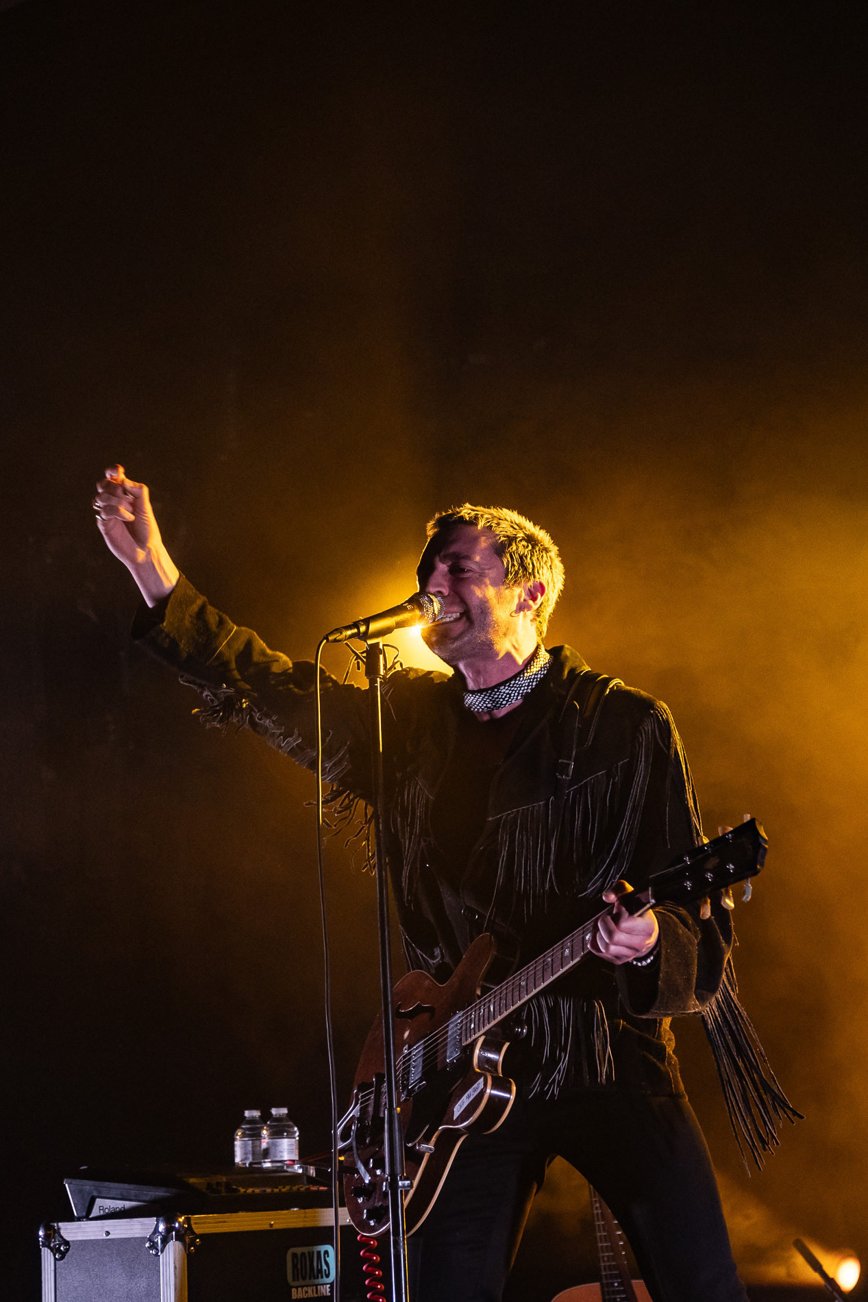Miles Kane @ Bootstraat, picture 8, photographed by Jürgen Bruynooghe - FrontView Magazine