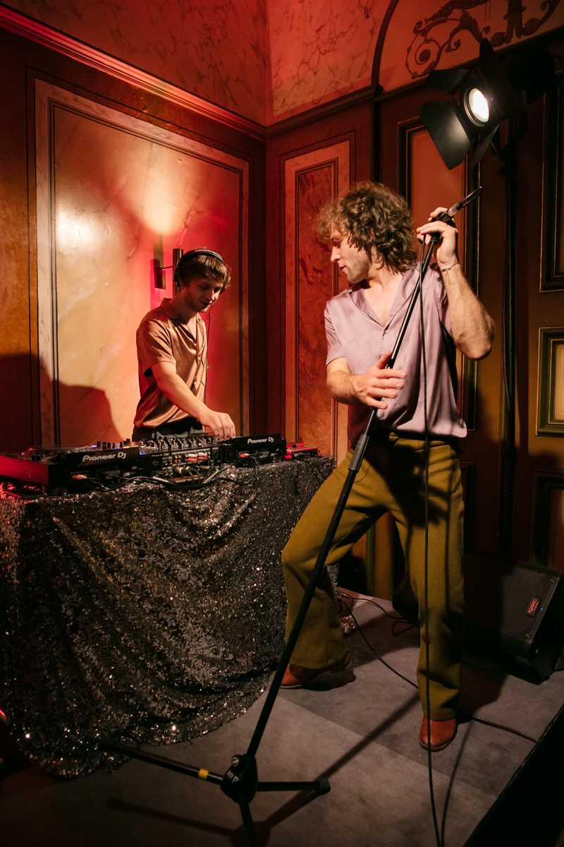 Compact Disk Dummies Secret pre-release party, picture 27, photographed by Anais Callens - FrontView Magazine