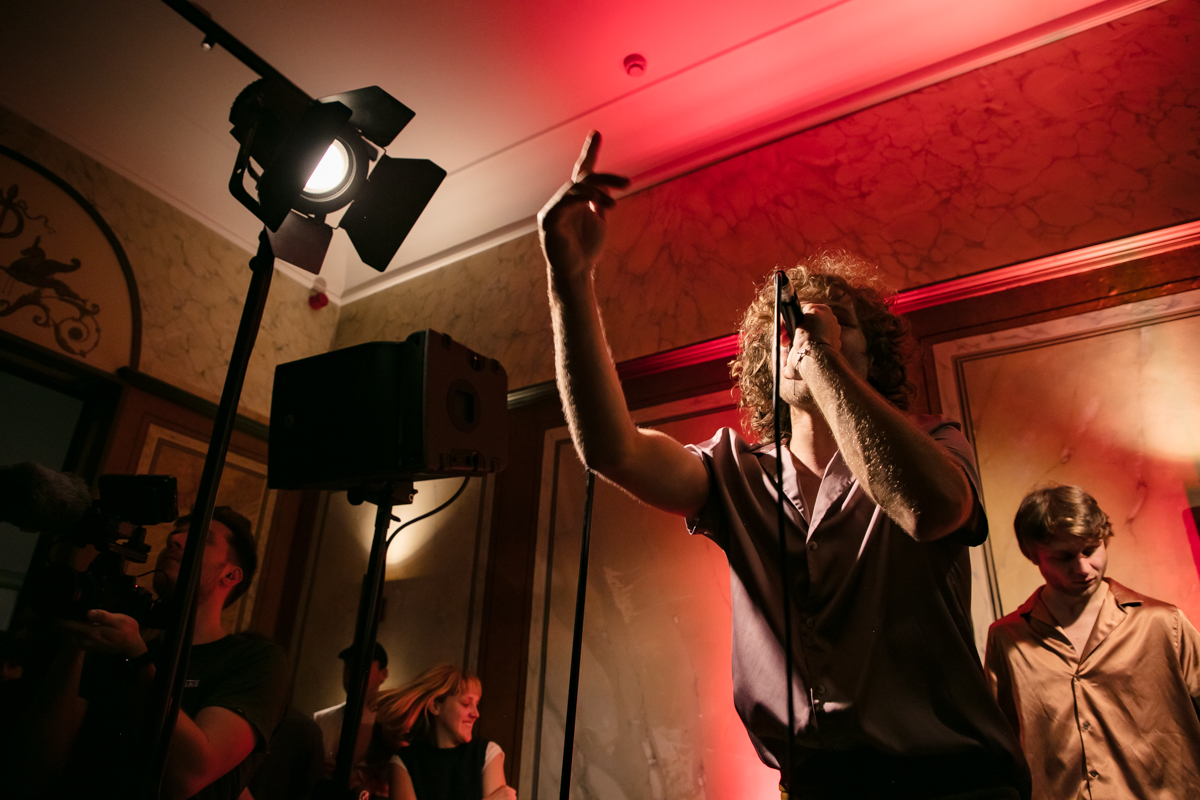 Compact Disk Dummies Secret pre-release party, picture 33, photographed by Anais Callens - FrontView Magazine