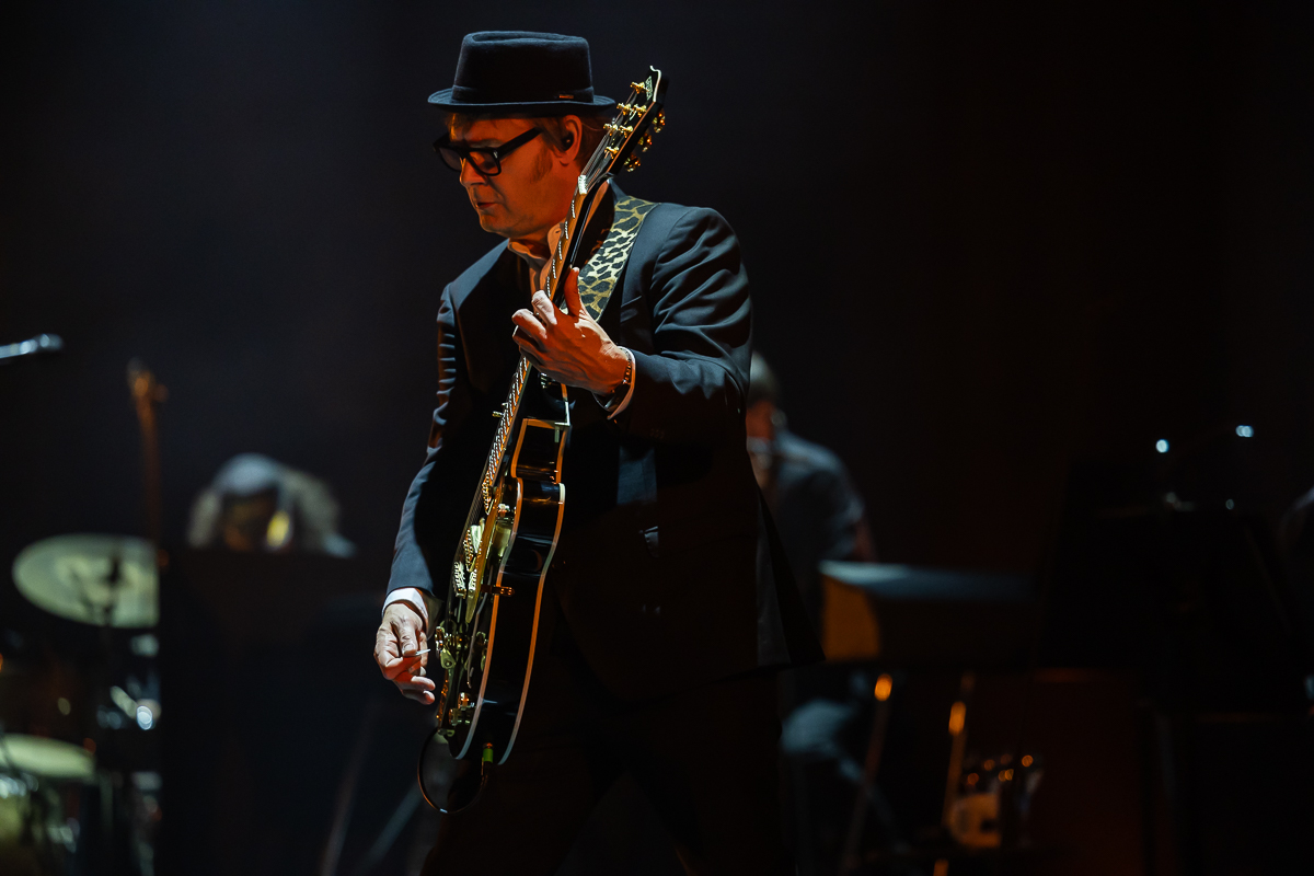 Hooverphonic 20th Anniversary Tour @ Koningin Elisabethzaal, picture 2, photographed by Marc Verdonck - FrontView Magazine
