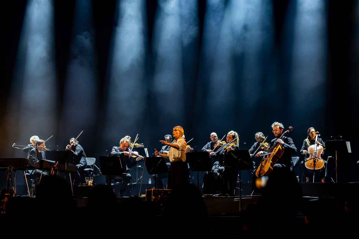 Hooverphonic 20th Anniversary Tour @ Koningin Elisabethzaal, picture 10, photographed by Marc Verdonck - FrontView Magazine
