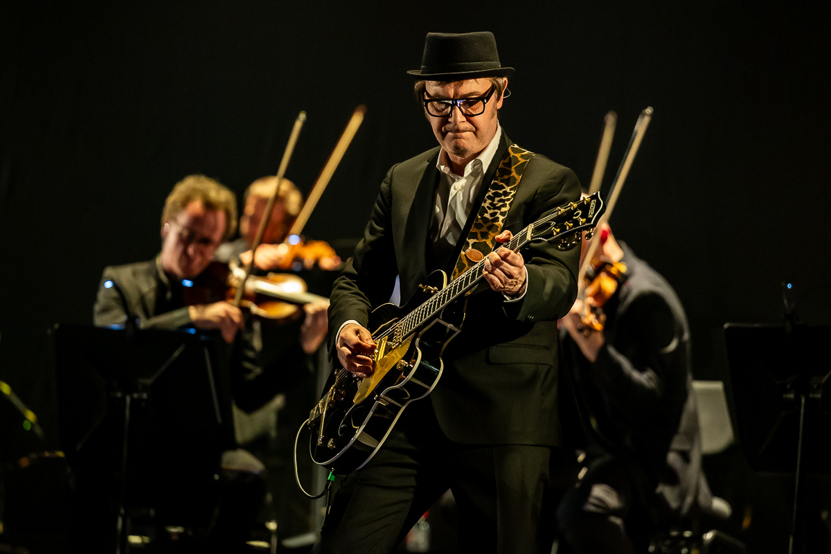 Hooverphonic 20th Anniversary Tour @ Koningin Elisabethzaal, picture 12, photographed by Marc Verdonck - FrontView Magazine