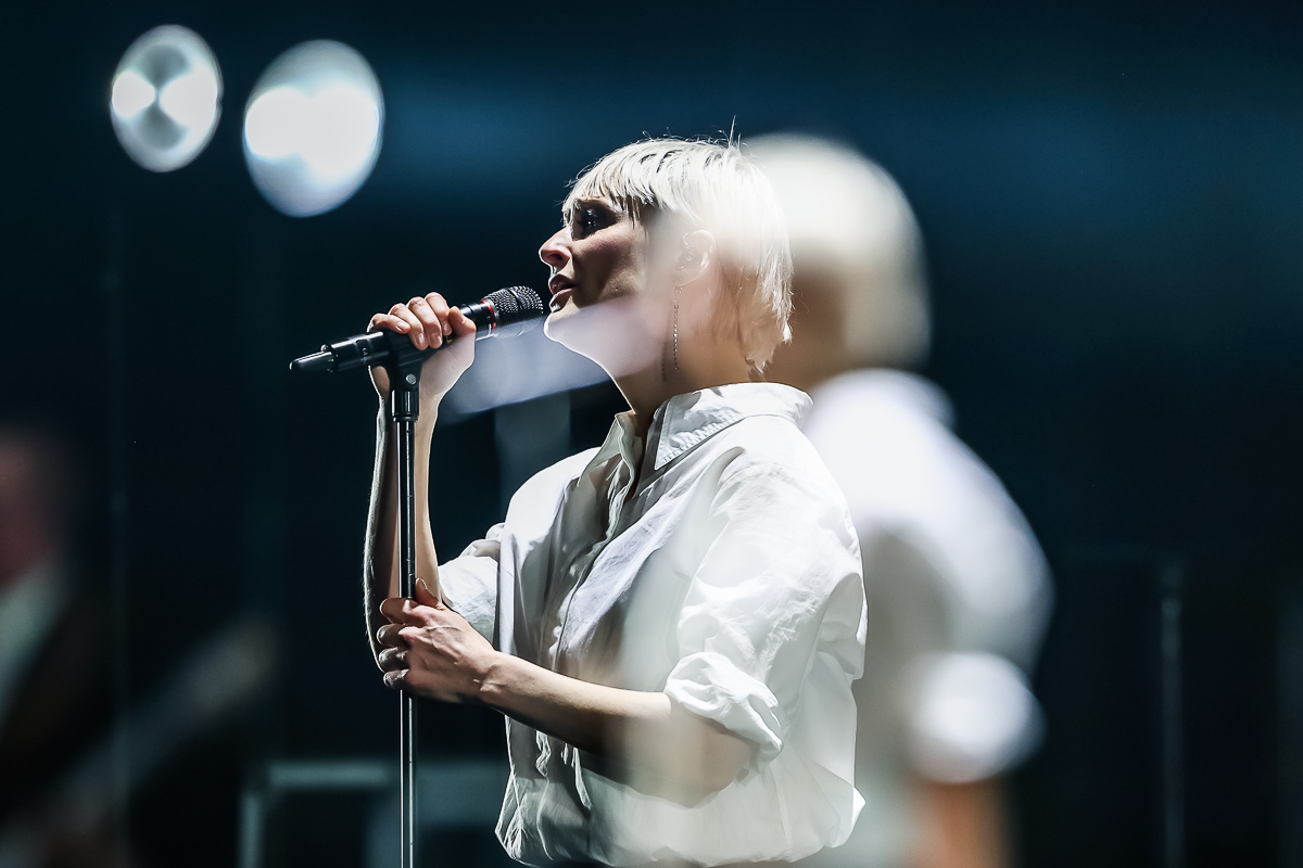 Hooverphonic 20th Anniversary Tour @ Koningin Elisabethzaal, picture 20, photographed by Marc Verdonck - FrontView Magazine