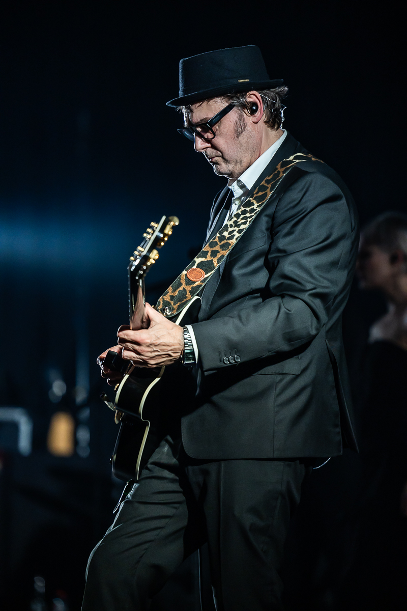 Hooverphonic 20th Anniversary Tour @ Koningin Elisabethzaal, picture 26, photographed by Marc Verdonck - FrontView Magazine