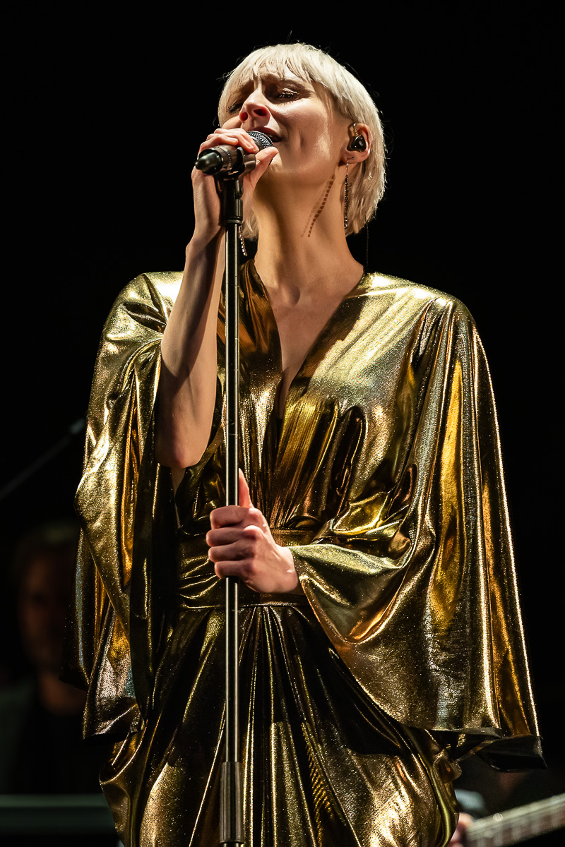 Hooverphonic 20th Anniversary Tour @ Koningin Elisabethzaal, picture 36, photographed by Marc Verdonck - FrontView Magazine