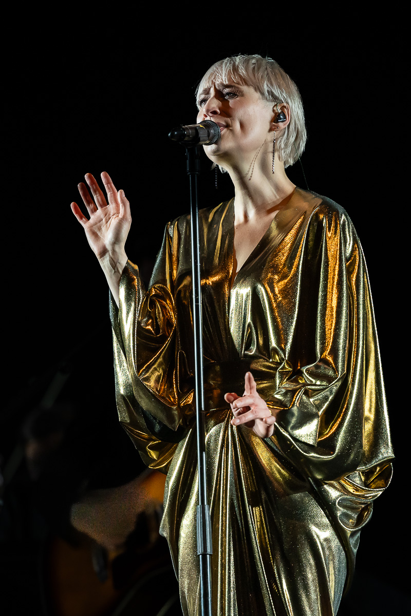 Hooverphonic 20th Anniversary Tour @ Koningin Elisabethzaal, picture 39, photographed by Marc Verdonck - FrontView Magazine
