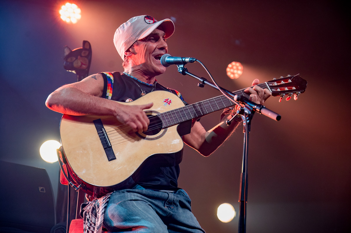Manu Chao @ 't Bauhaus (org. de Casino), picture 2, photographed by Luc Klinckaert - FrontView Magazine
