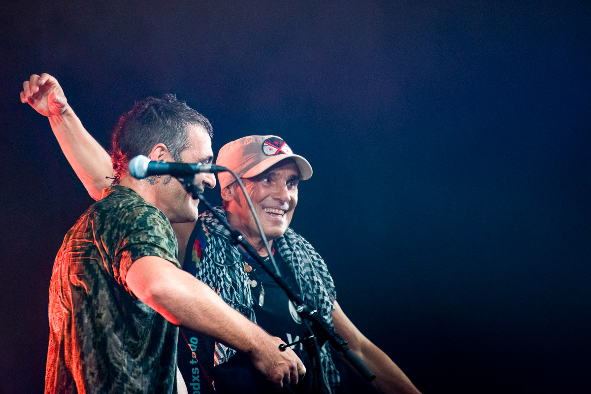 Manu Chao @ 't Bauhaus (org. de Casino), picture 29, photographed by Luc Klinckaert - FrontView Magazine