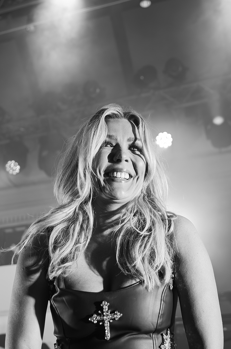 Silver @ De Casino, picture 3, photographed by Jurgen Van De Maele - FrontView Magazine