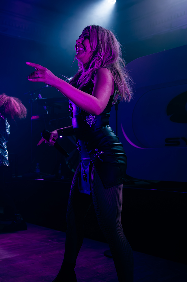 Silver @ De Casino, picture 7, photographed by Jurgen Van De Maele - FrontView Magazine