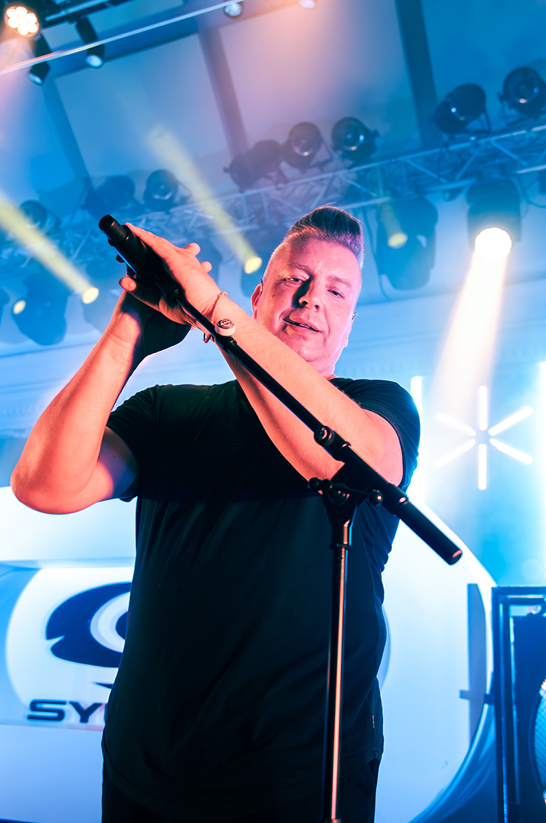 Silver @ De Casino, picture 13, photographed by Jurgen Van De Maele - FrontView Magazine
