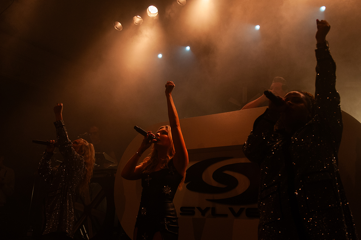 Silver @ De Casino, picture 17, photographed by Jurgen Van De Maele - FrontView Magazine