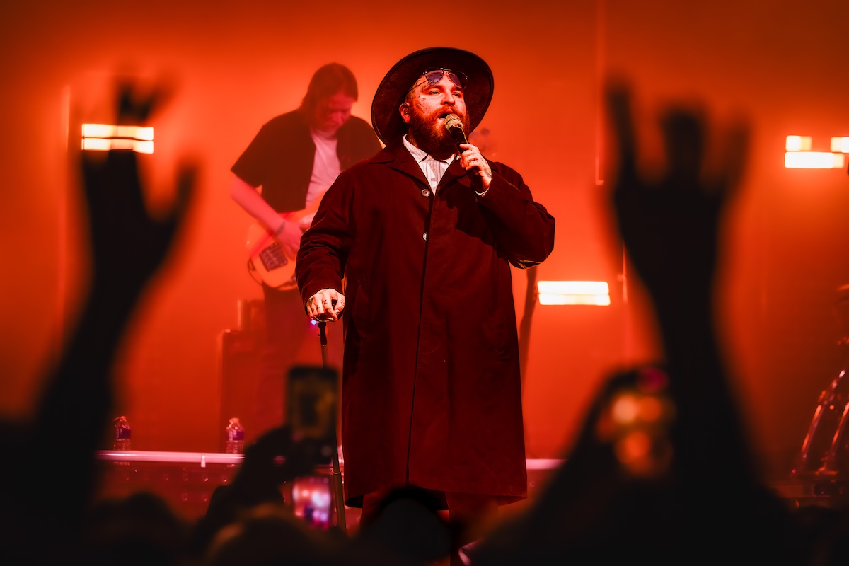 Teddy Swims @ Trix, picture 10, photographed by Dorien Goetschalckx - FrontView Magazine